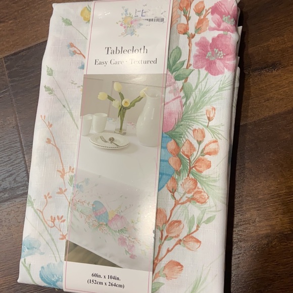 NEW EASTER TABLECLOTH 60in. X 104 in. EASY CARE FLORAL EASTER EGGS SPRING - Picture 2 of 7